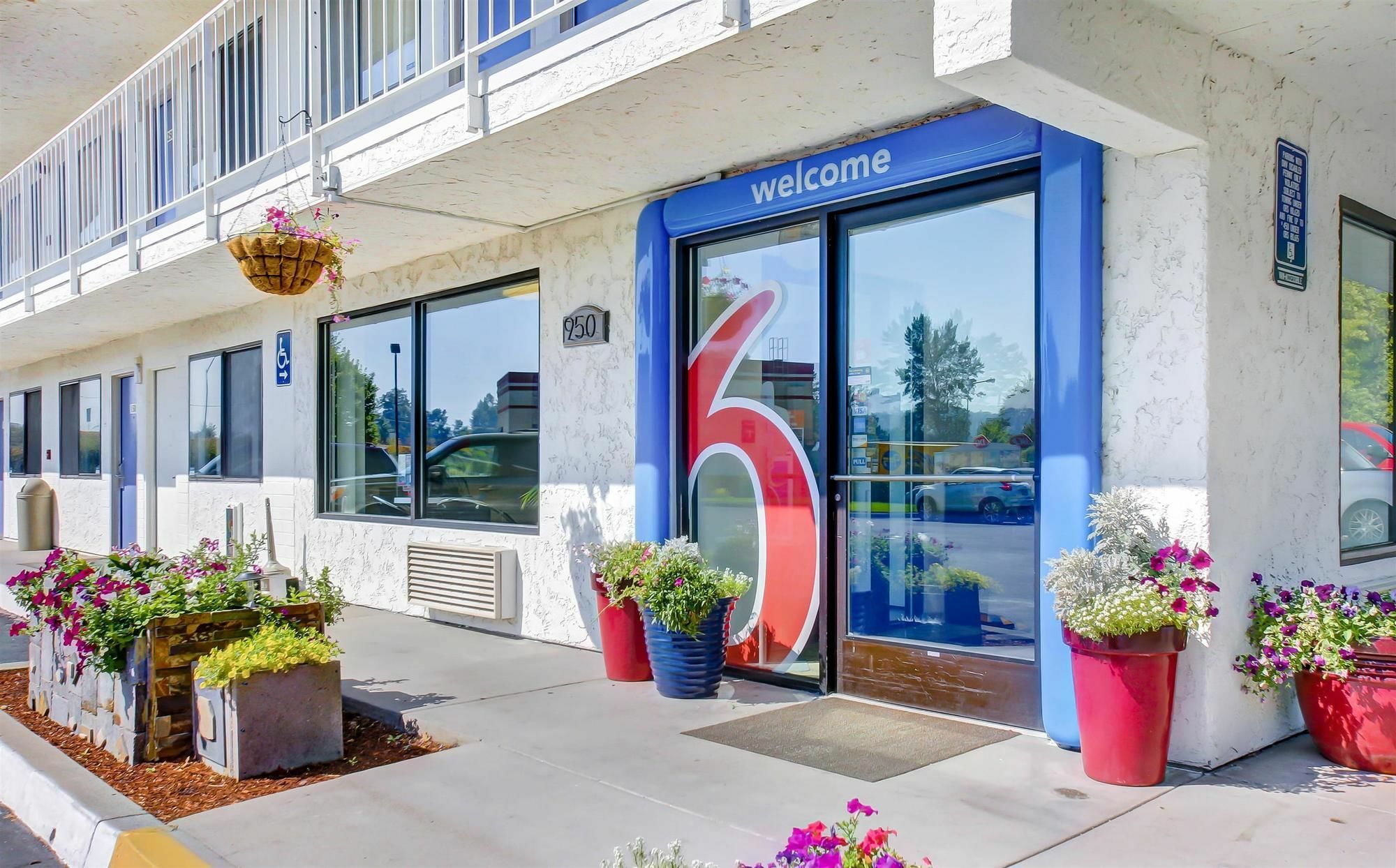 Motel 6-Medford, Or Екстериор снимка